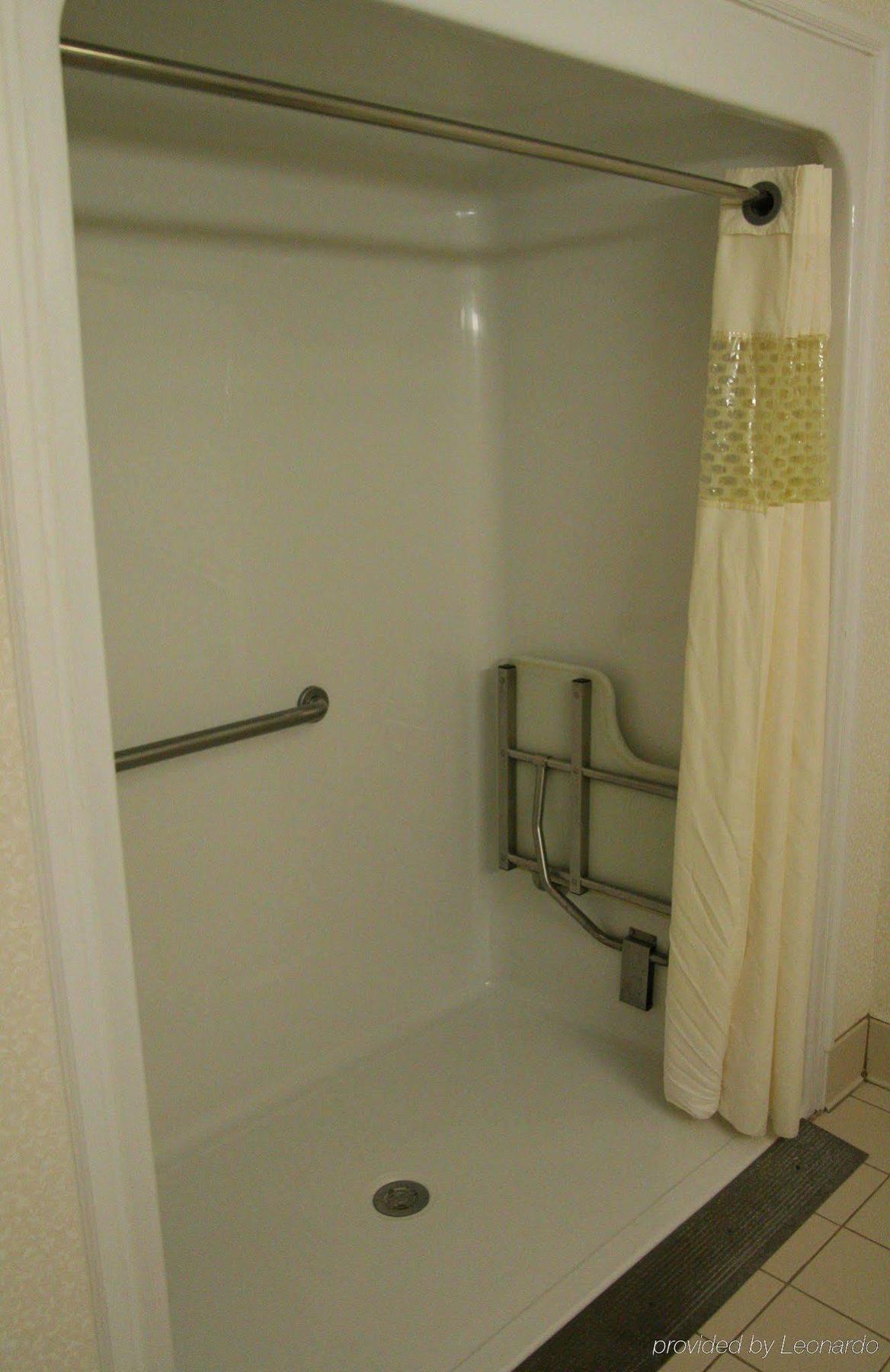 Comfort Inn, Cleveland South - Richfield Room photo